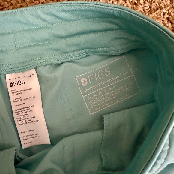 SOLD NA Figs Seaglass Scrub Set XS & SP - Picture 8 of 15